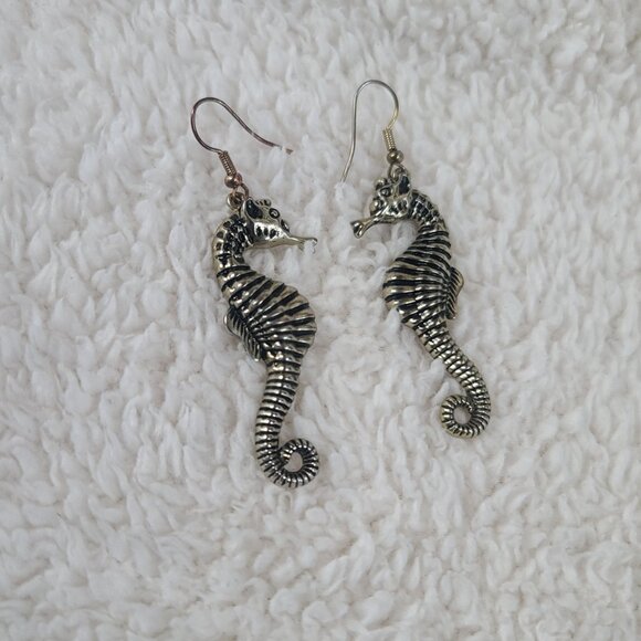 Seahorse Dangle Earrings - Picture 1 of 3
